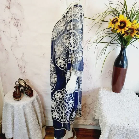 Super cute long embroidered kimono cover up - Picture 2 of 6